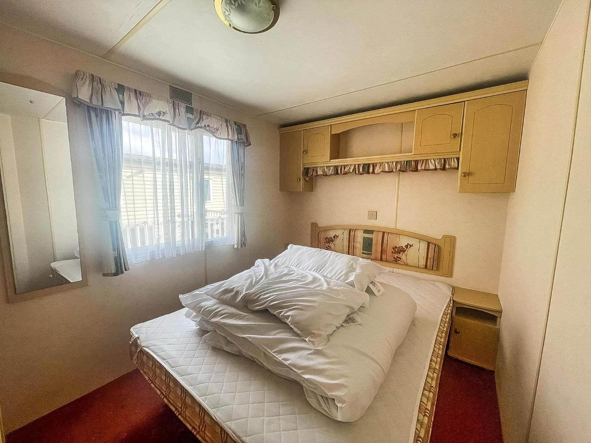 6 Berth Caravan With Decking Nearby Heacham Beach In Norfolk Ref 21047A Hotel Exterior foto