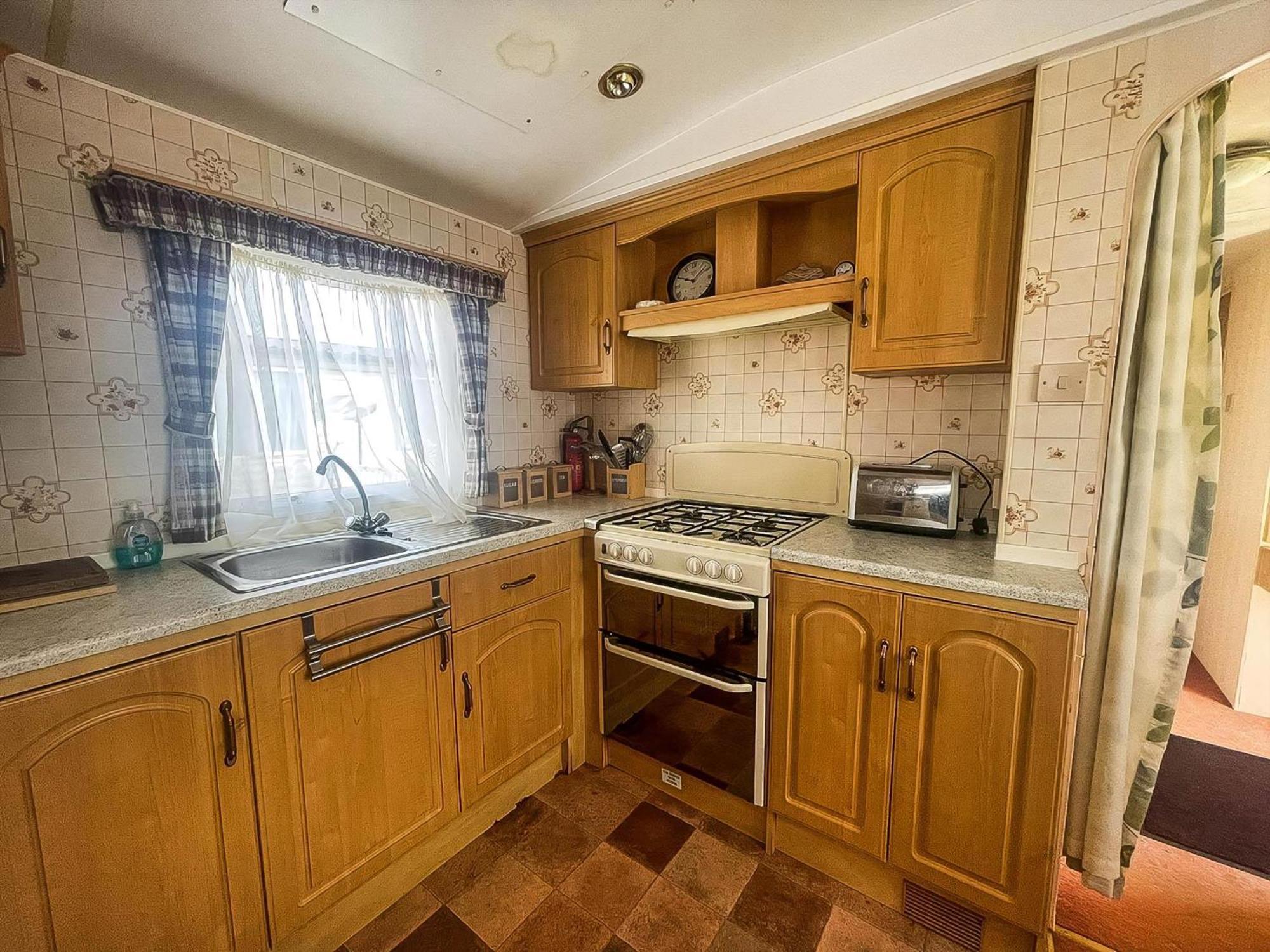 6 Berth Caravan With Decking Nearby Heacham Beach In Norfolk Ref 21047A Hotel Exterior foto